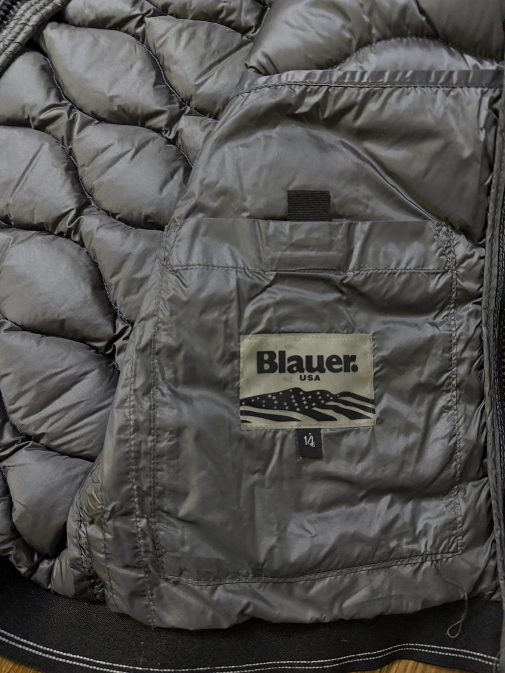 Blauer USA Vintage Wave Winterjacke (Größe S)