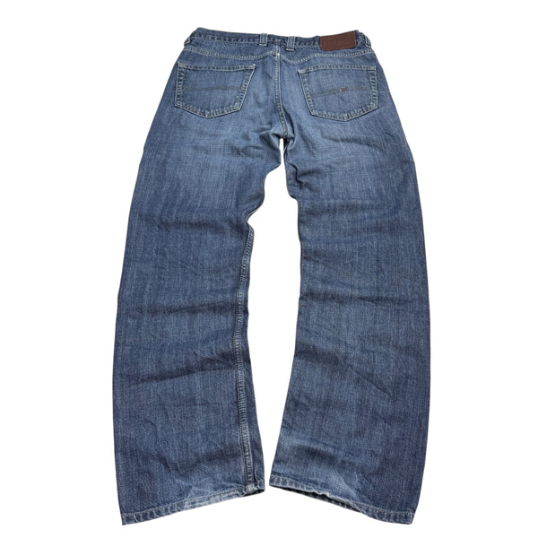 Hilfiger Washed Straight Fit Jeans (Größe M)